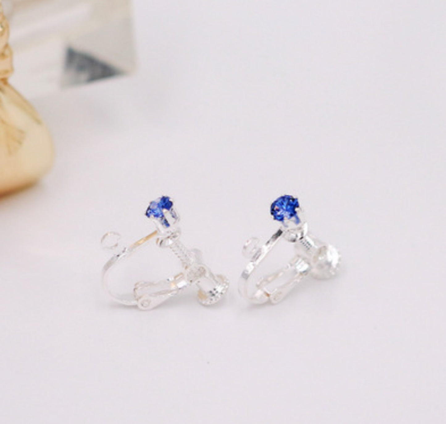 (EK34S) 10 pcs / 4mm / Gold Plated Clip On Screw Back Crystal Earrings Hoop