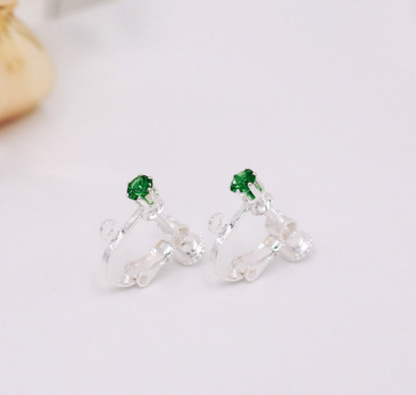 (EK34S) 10 pcs / 4mm / Gold Plated Clip On Screw Back Crystal Earrings Hoop