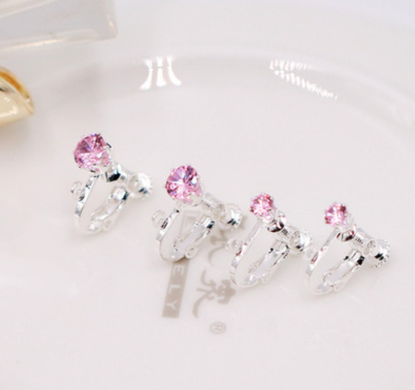 (EK34S) 10 pcs / 4mm / Gold Plated Clip On Screw Back Crystal Earrings Hoop