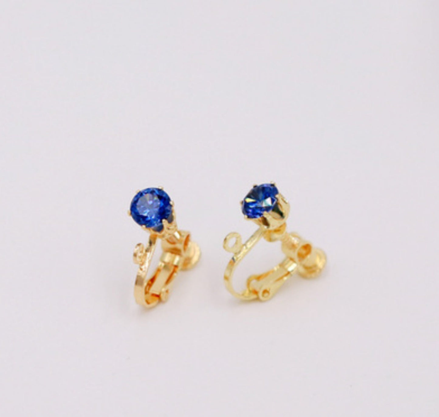 (EK34G) 10 pcs / 4mm / Gold Plated Clip On Screw Back Crystal Earrings Hoop