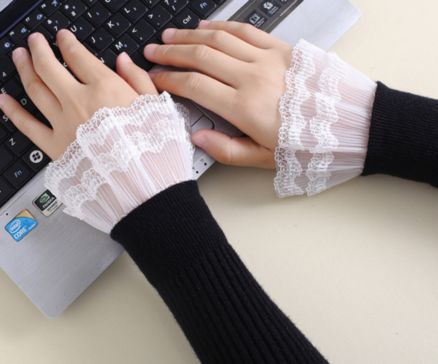 Off White Fake Lace Sleeve Cuffs, Fake Sleeve Cuffs, False Wrist Cuffs, Removable Wrist Cuffs SC003(K)