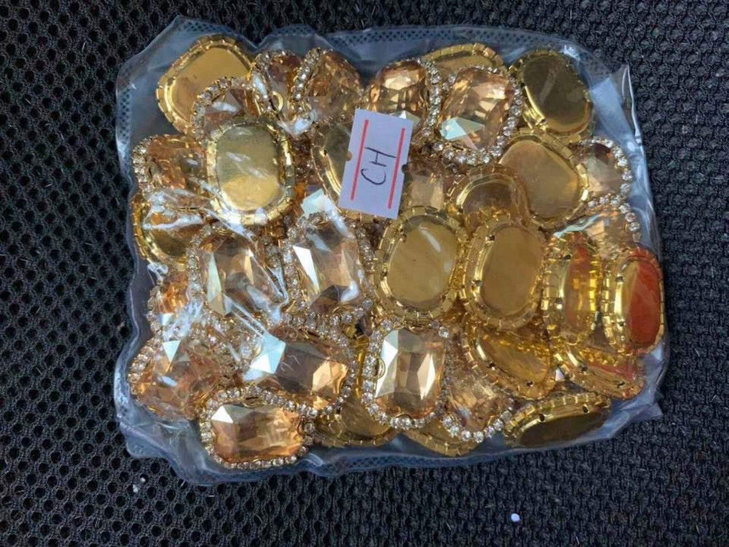 (S12G)  10 Pcs / 18 x 22mm / Gold Base Sew On Oval Crystal