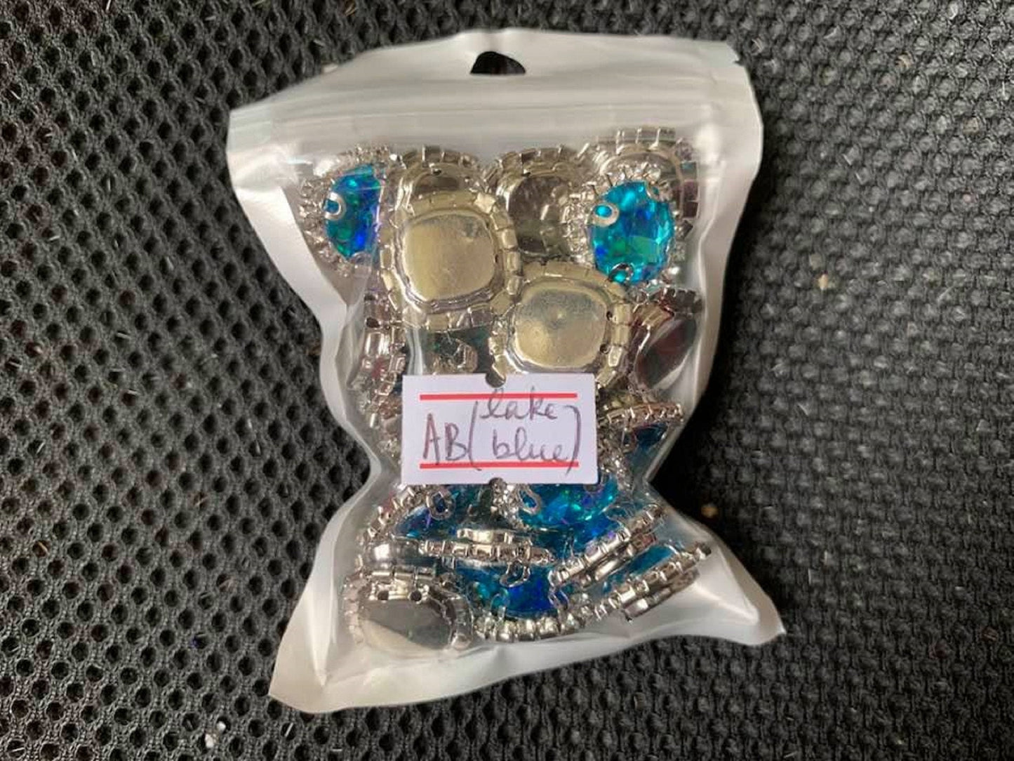 (S13ABS)  10 Pcs / 16mm / Silver Sew On Square Rhinestone