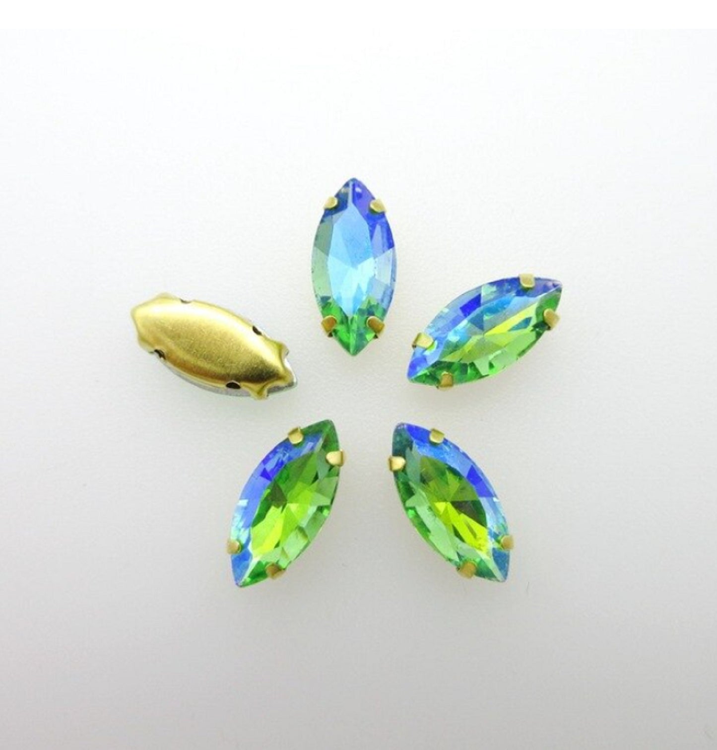 S18G(AB) 50 Pcs / 5 x 10mm, 7 x 15mm / Sew On Gold Base Horse Eye Crystal