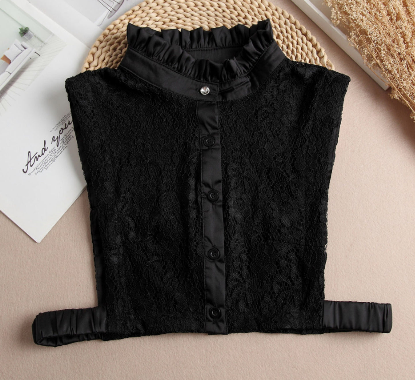 B619 / Fake Lace Collar, False Collar, Removable Collar
