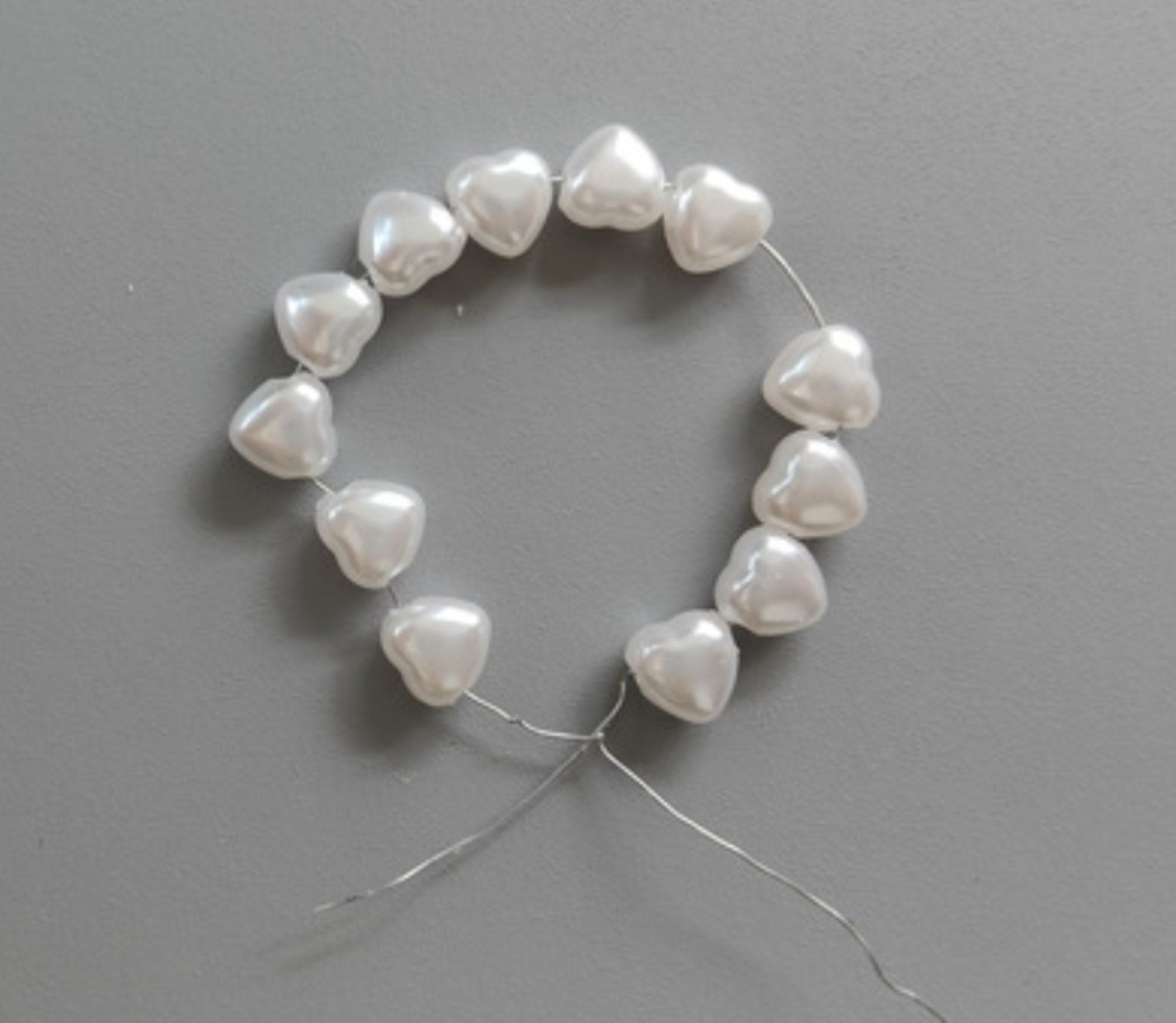 50 pcs / 6mm / Top Drilled Hole pearl Heart Beads