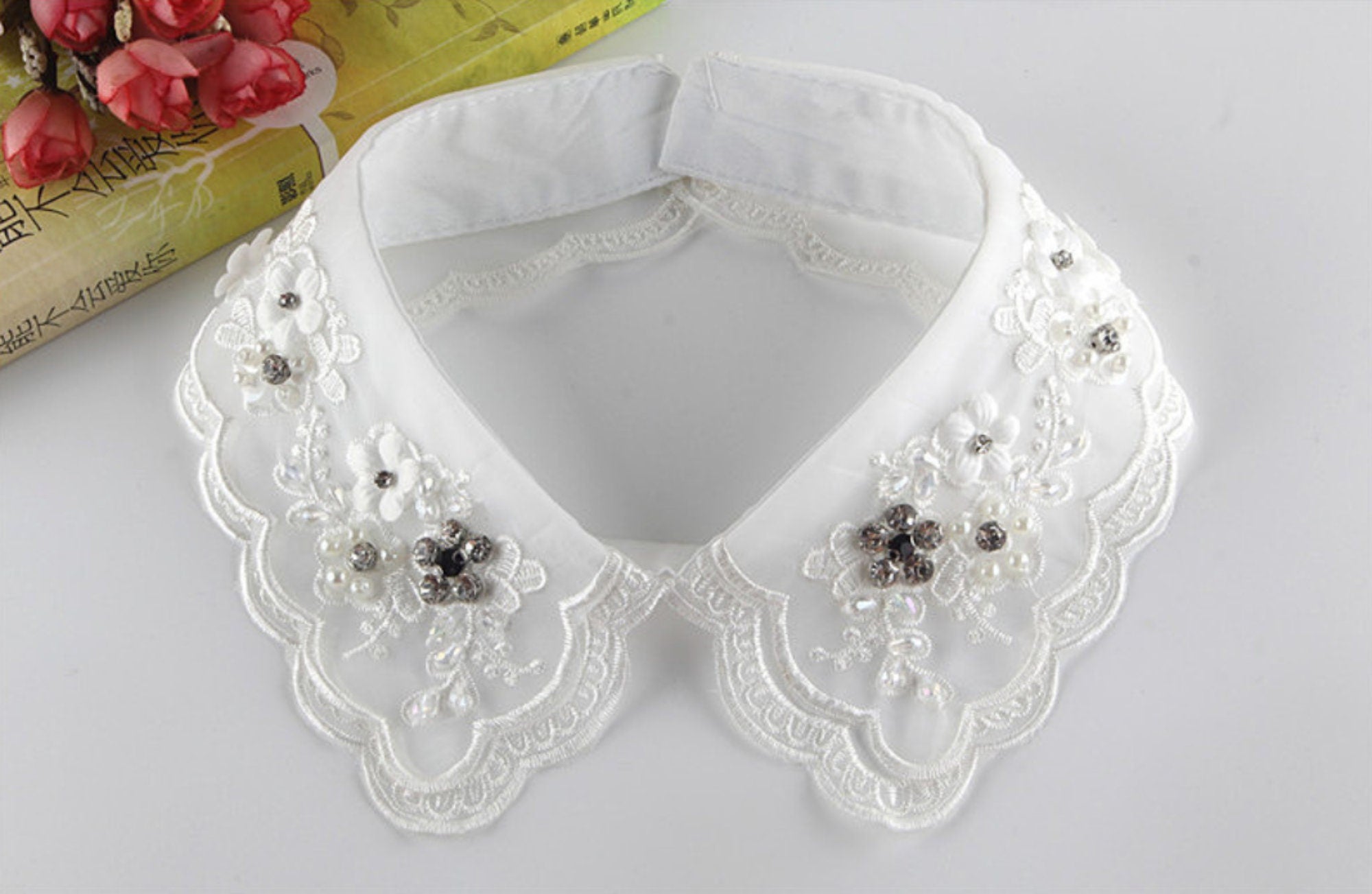 Off White, Black / Fake Crystal Lace Collar   B626(K-small)