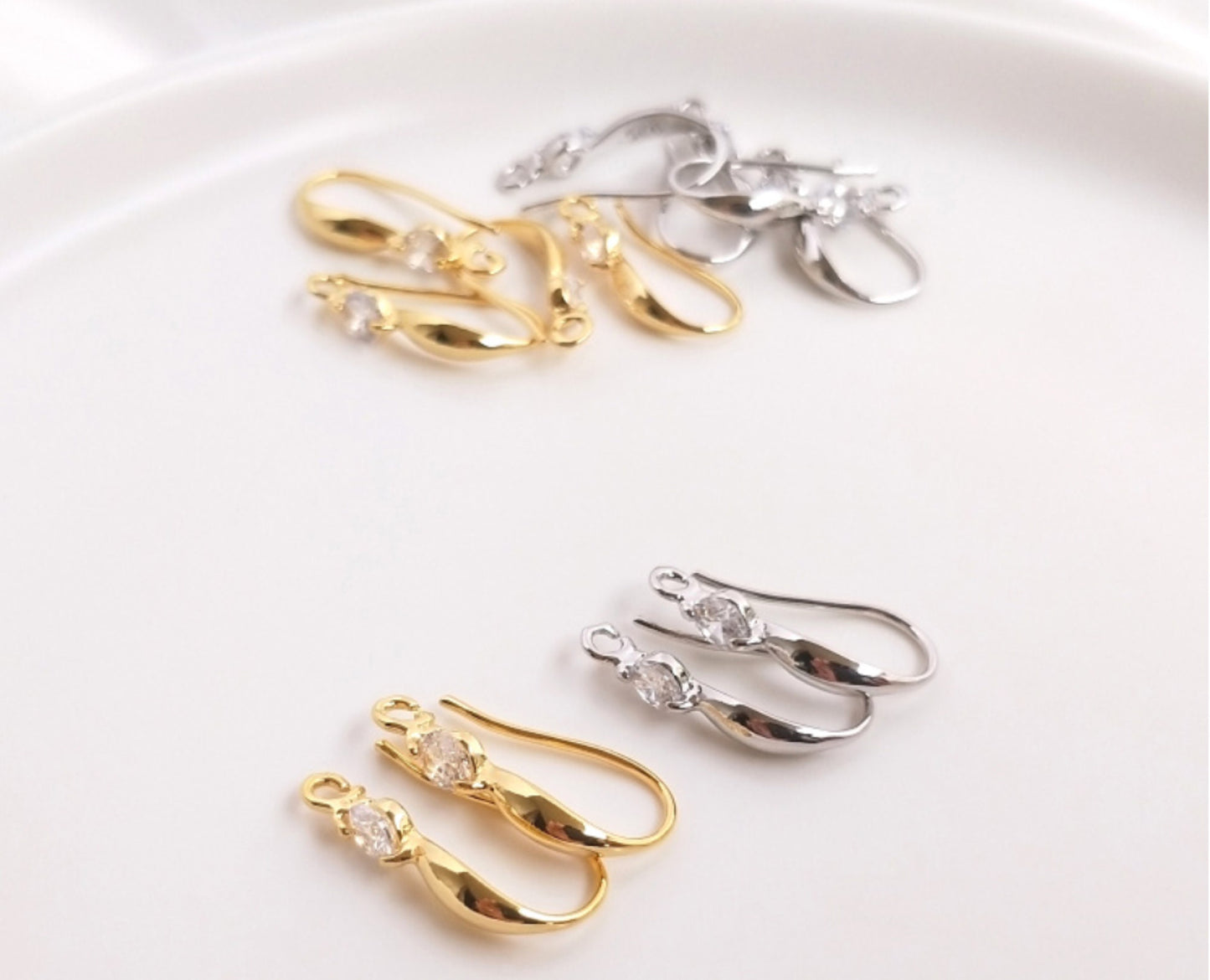 (EK64) 10 pcs / Gold Plated Crystal Earrings Hoop