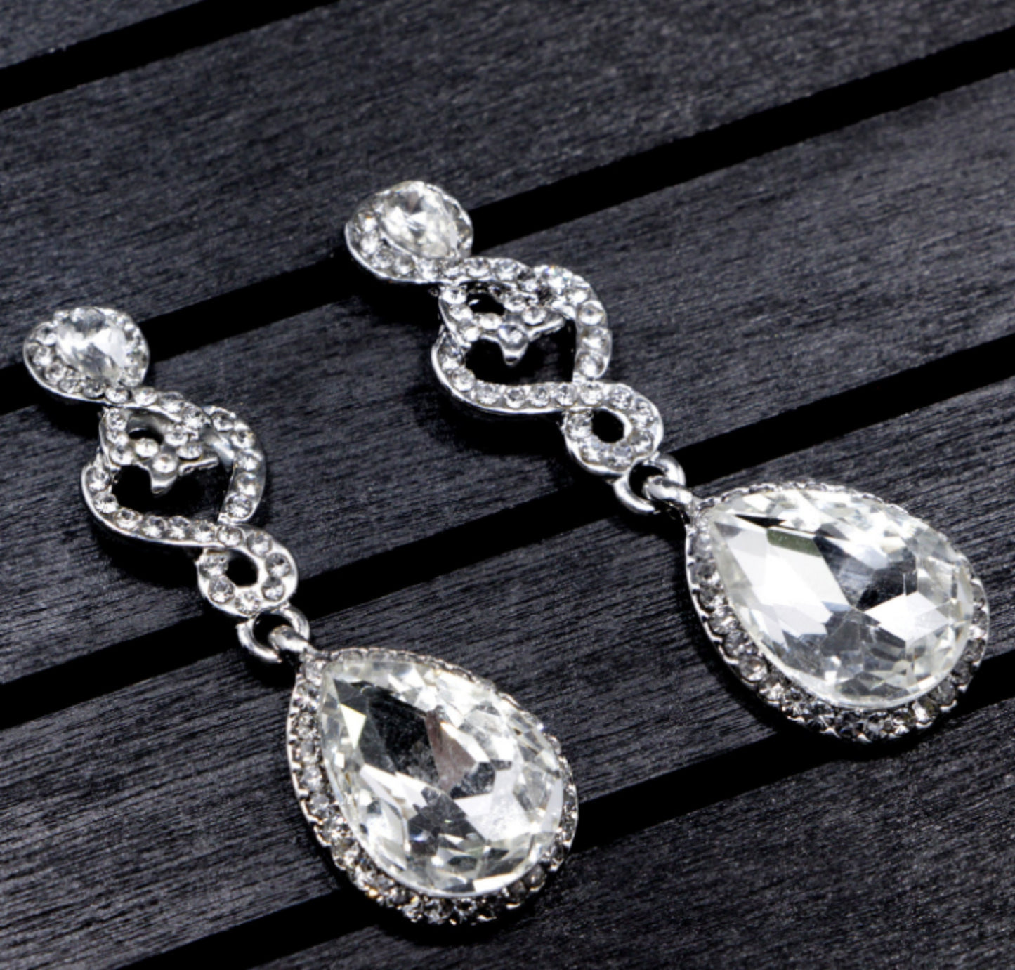 (CE002) Bridal Crystal Drop Earrings