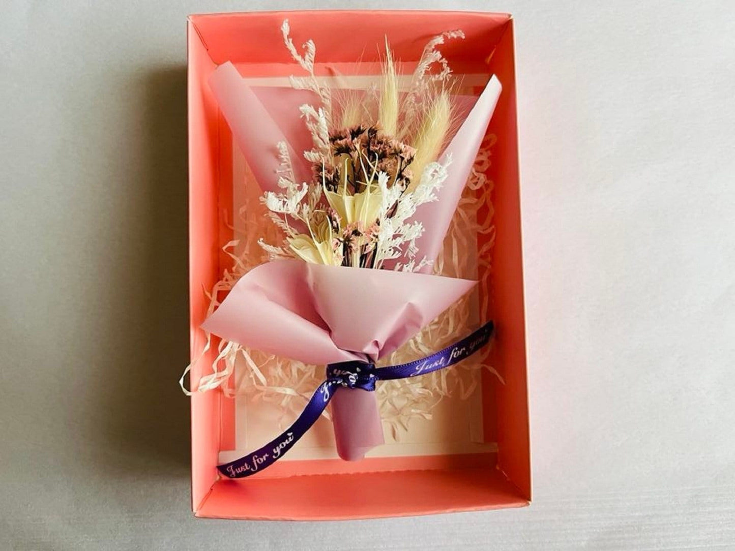 Luxury Preserved Flower Gift Box, LED Birthday Flower Bonquet with Gift Box, Boxed Flowers MB003