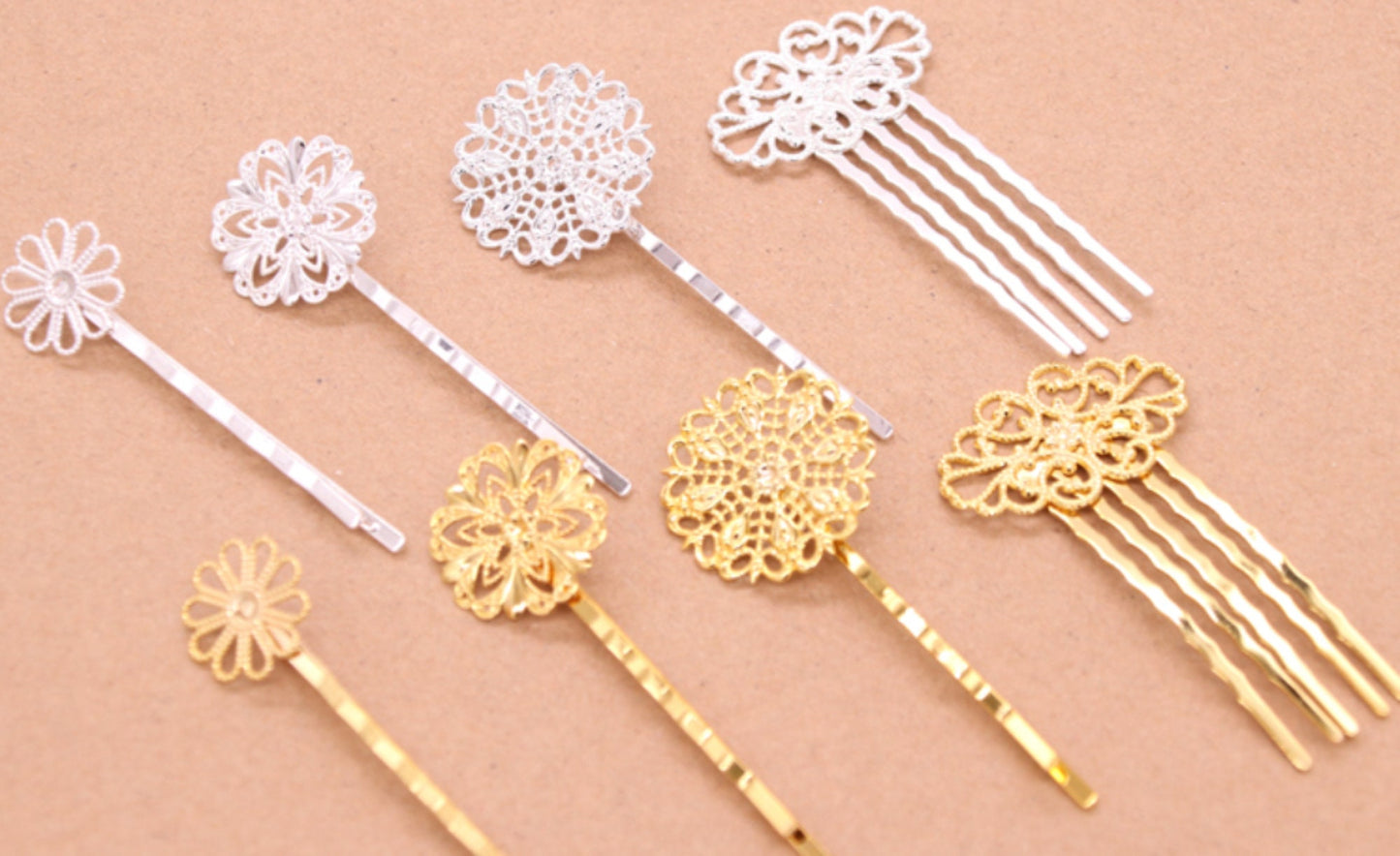 4 pcs / Plain Hair Combs  HC060