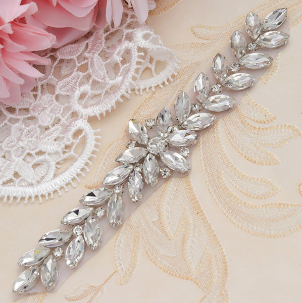 17 x 3.5cm / Iron On Crystal Rhinestone Diamante Applique   YS843