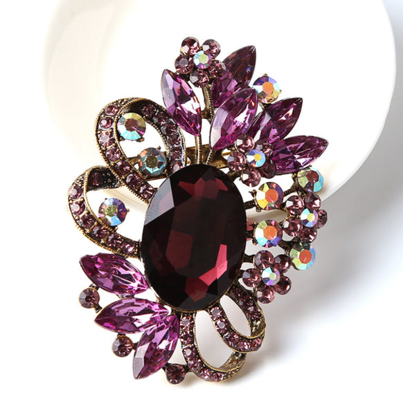 7.1 x 5.1cm / Crystal Brooch BR0022