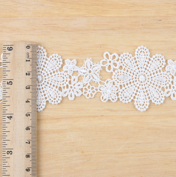 3 Meters / 4.5cm Off White / Lace Trim  LF102