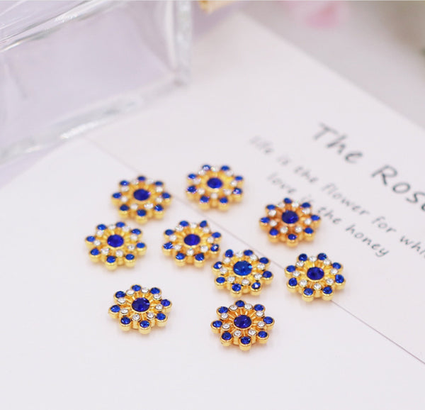 50 Pcs / 10mm / Mix Rhinestone Flower Centers B003