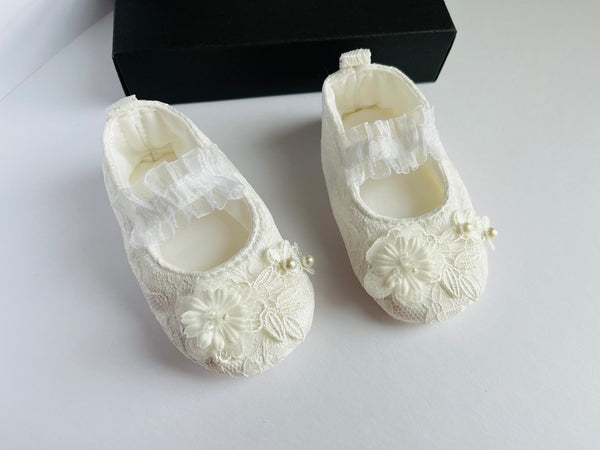 White Baby Shoes    BS001