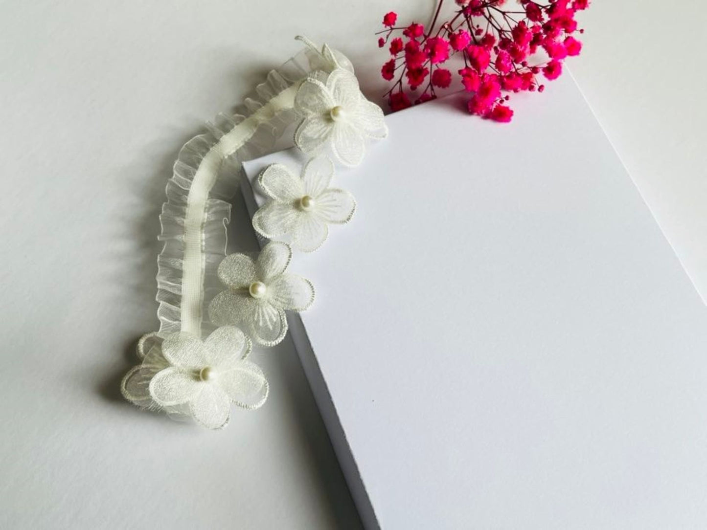 (HB031) Off White Baby Lace hair band