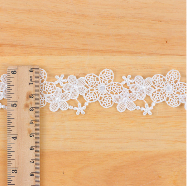 5 Metres / 3cm Off White Headband Lace Trim  S88152