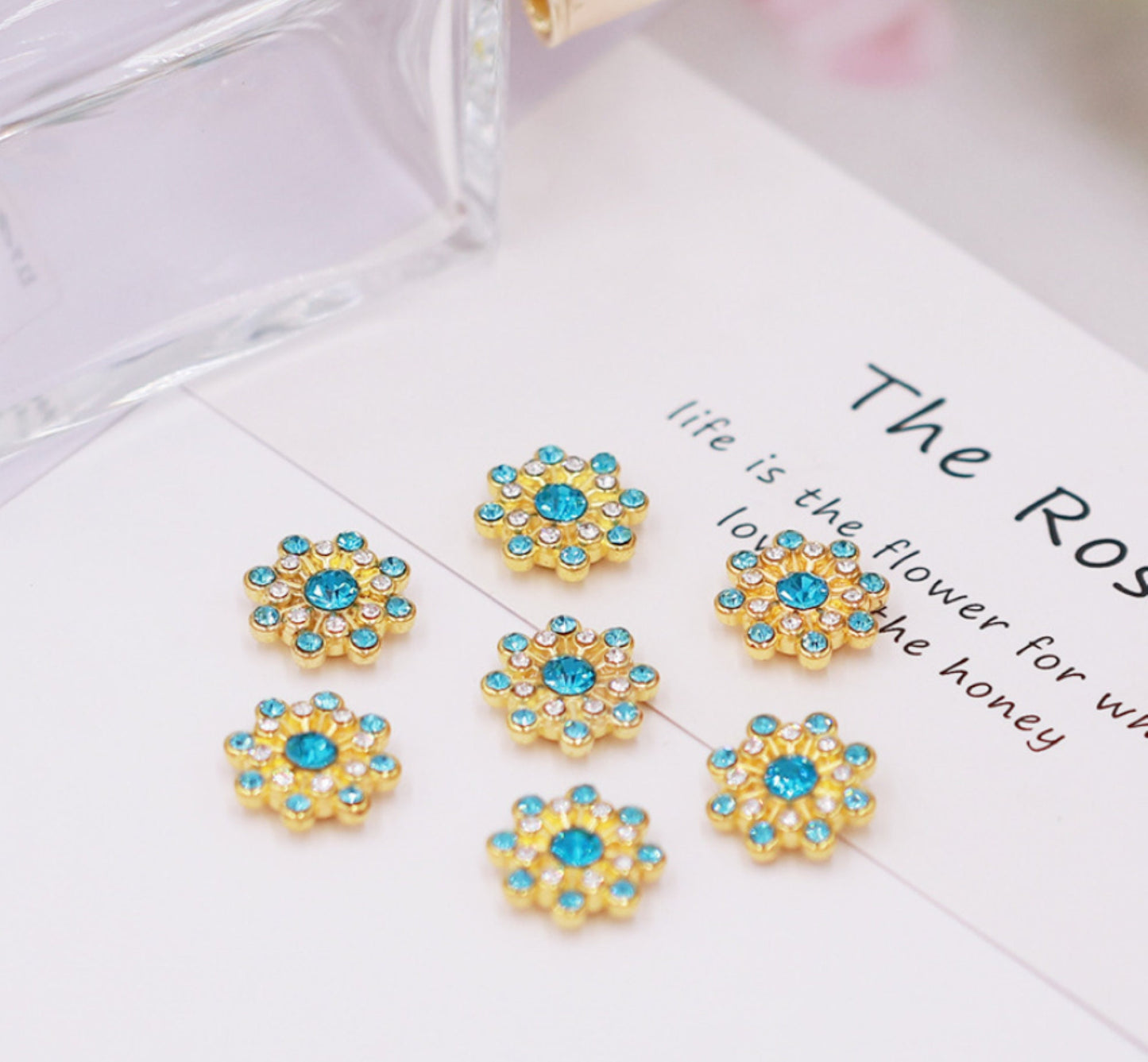 50 Pcs / 10mm / Mix Rhinestone Flower Centers B003