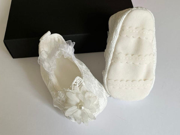 Pure White Baby Shoes, Christening Lace Baby Shoes   BS009