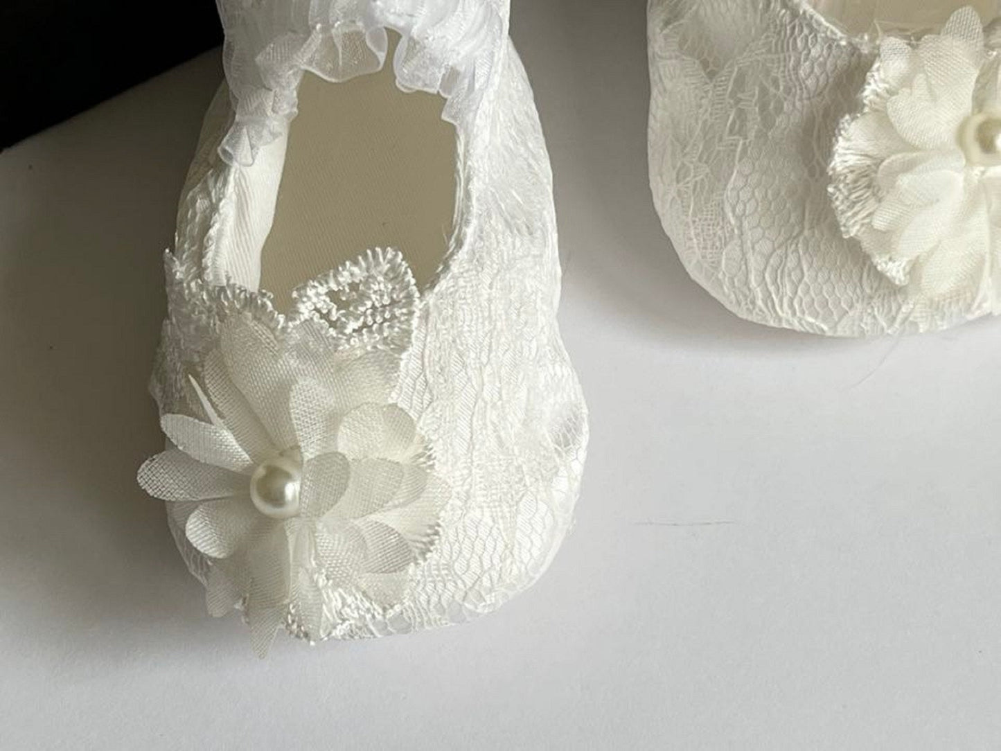 Pure White Baby Shoes, Christening Lace Baby Shoes   BS009