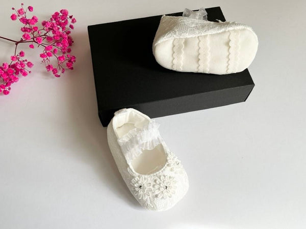 White Baby Shoes  BS015