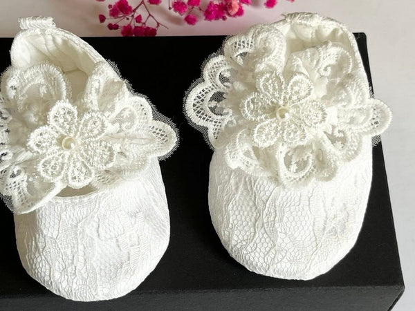 White Baby Shoes  BS017