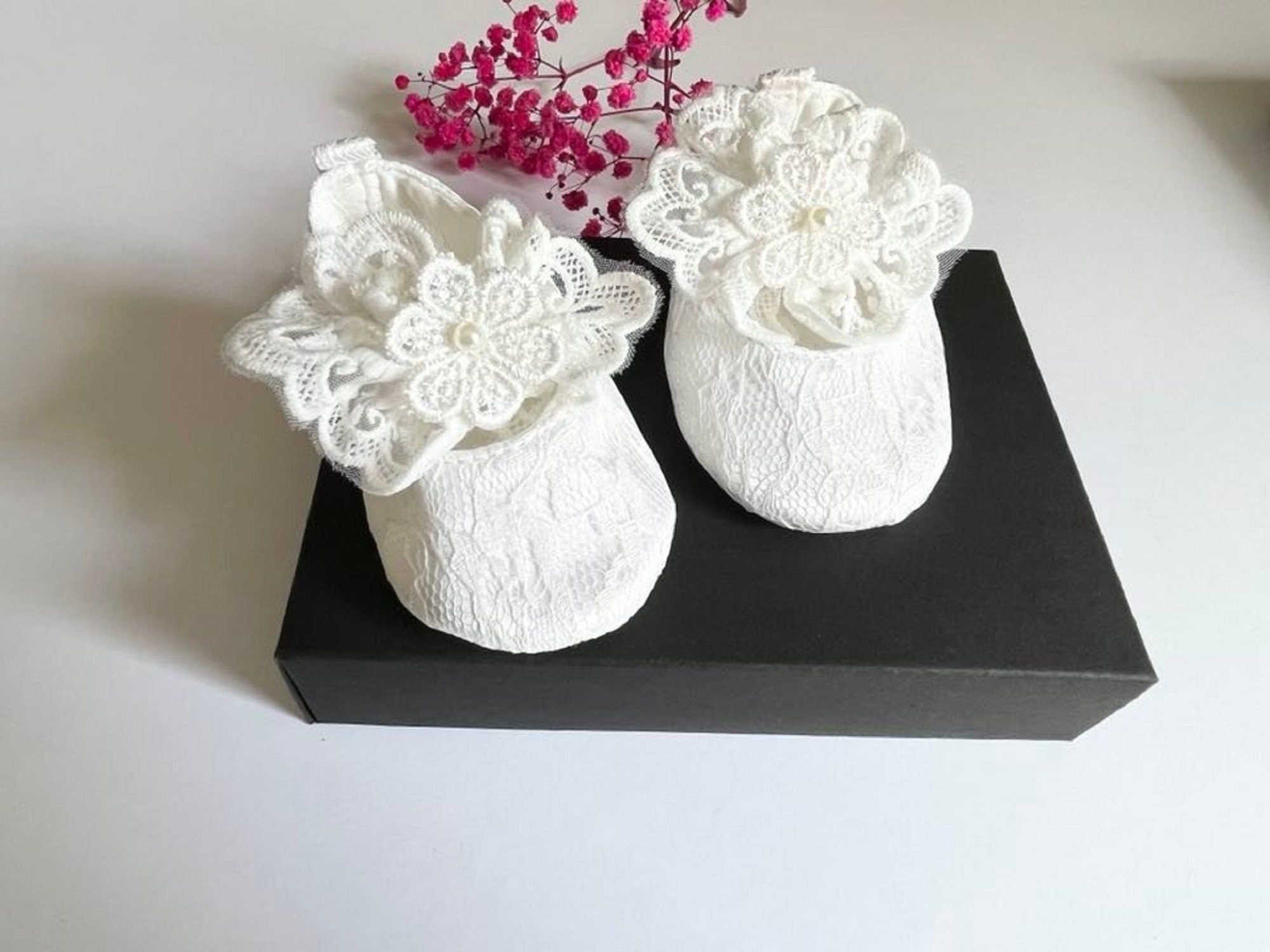 White Baby Shoes  BS017