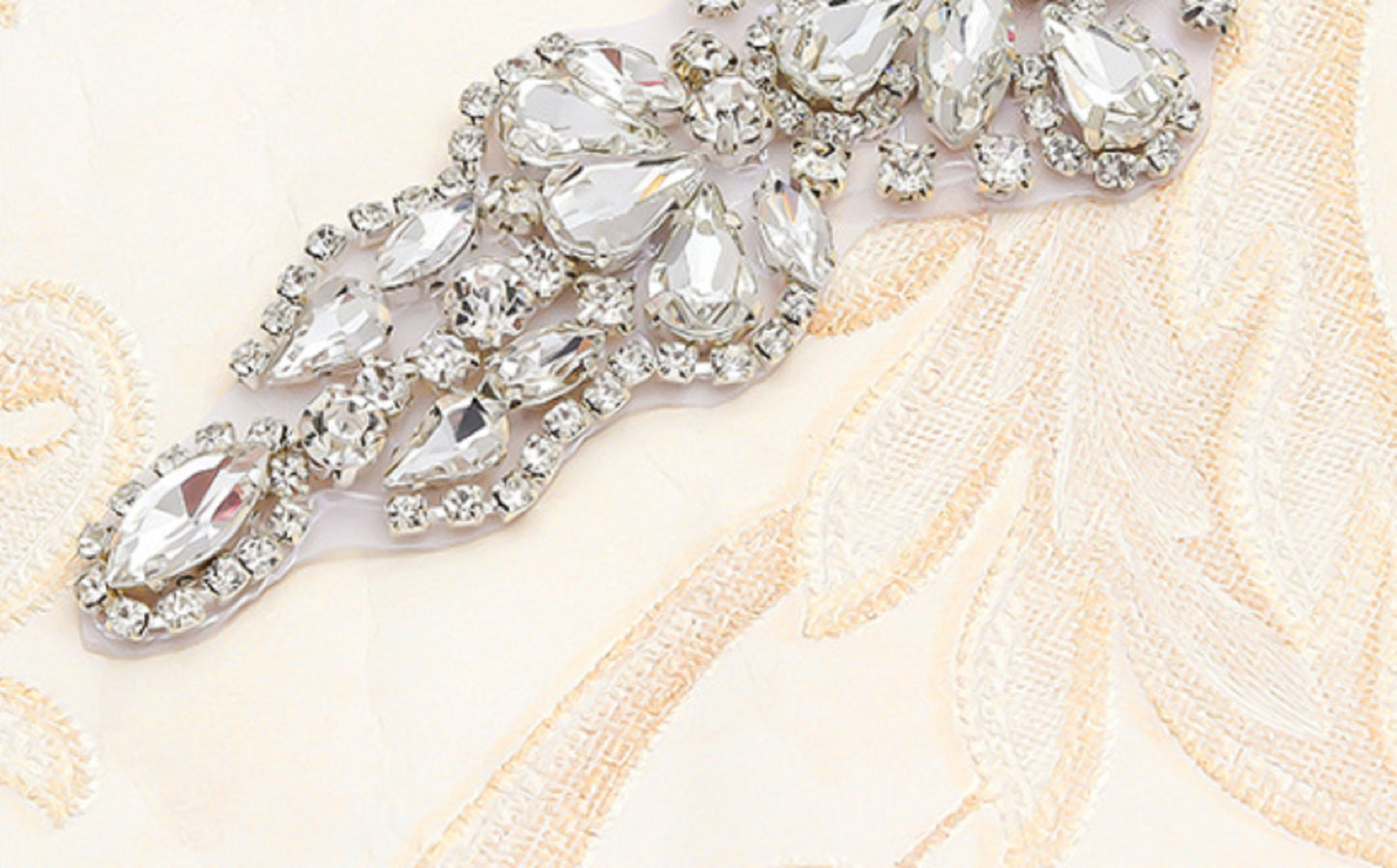 16 x 4cm / Iron On Crystal Rhinestone Diamante Applique   YS891