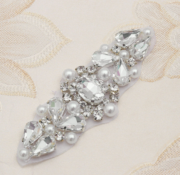 9 x 2.5cm / Iron On Crystal Rhinestone Diamante Applique  YS904