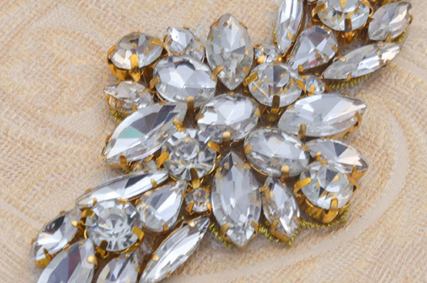 9 x 4cm / Iron On Crystal Rhinestone Diamante Applique YS978