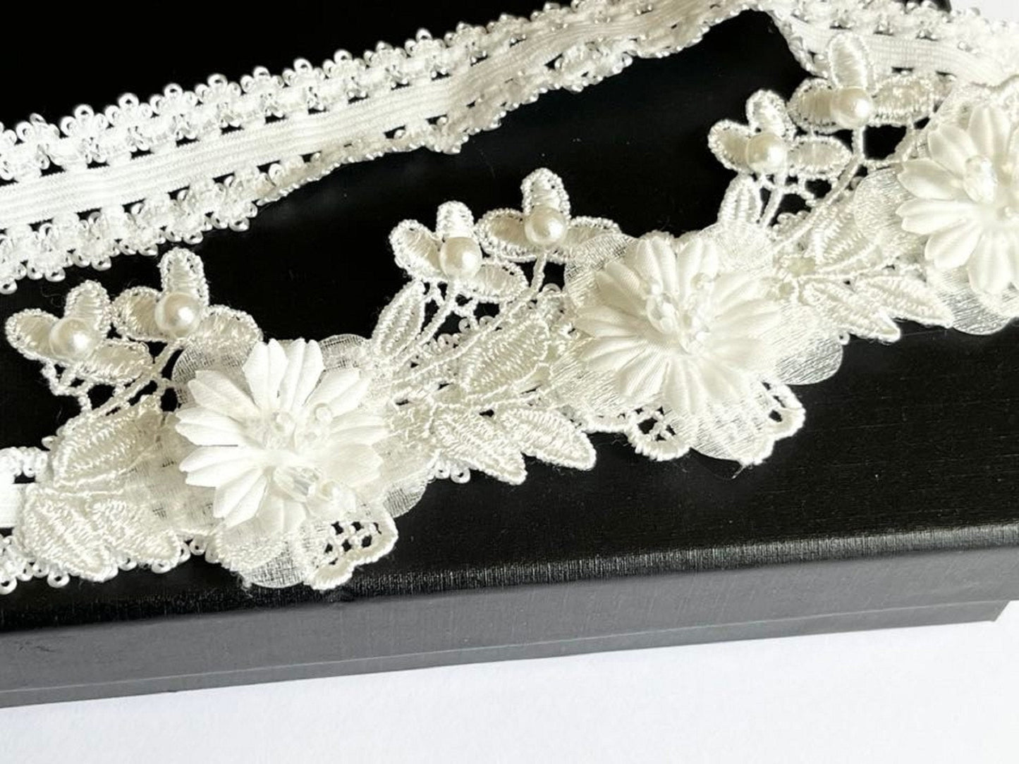 (HB050)  Off White Baby Lace hair band