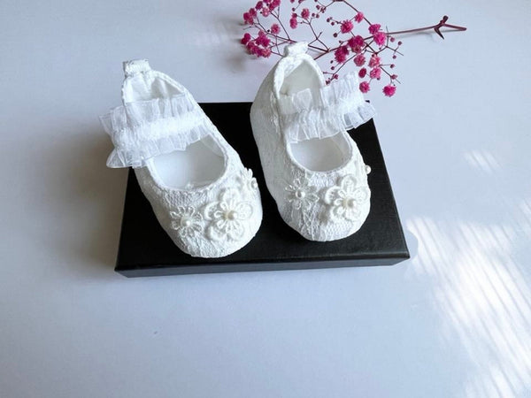 White Baby Shoes BS029