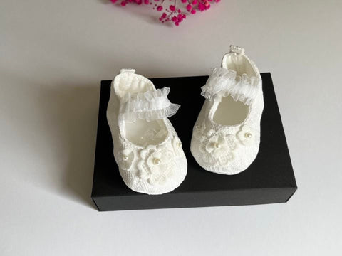 White Baby Shoes   BS014