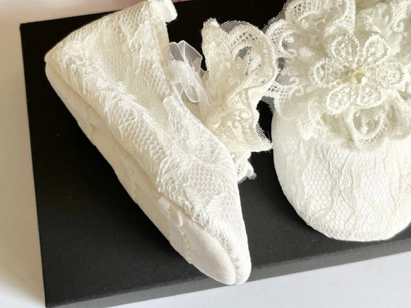 White Baby Shoes  BS017