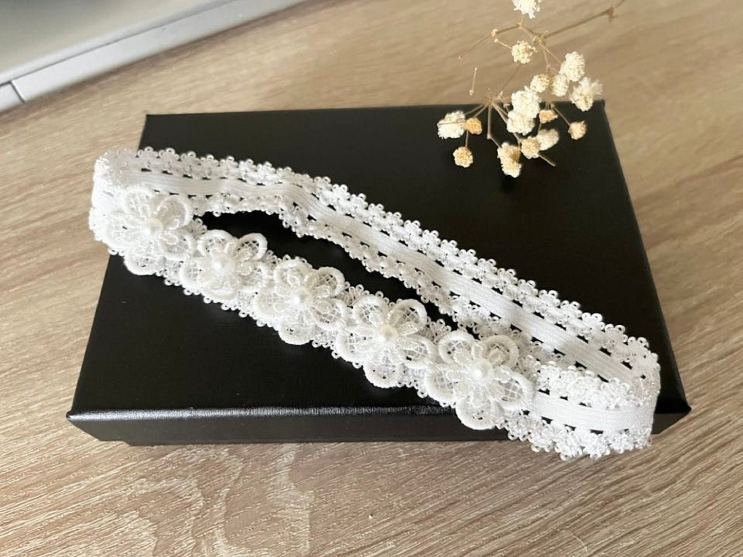(HB053)  Off White Baby Lace hair band