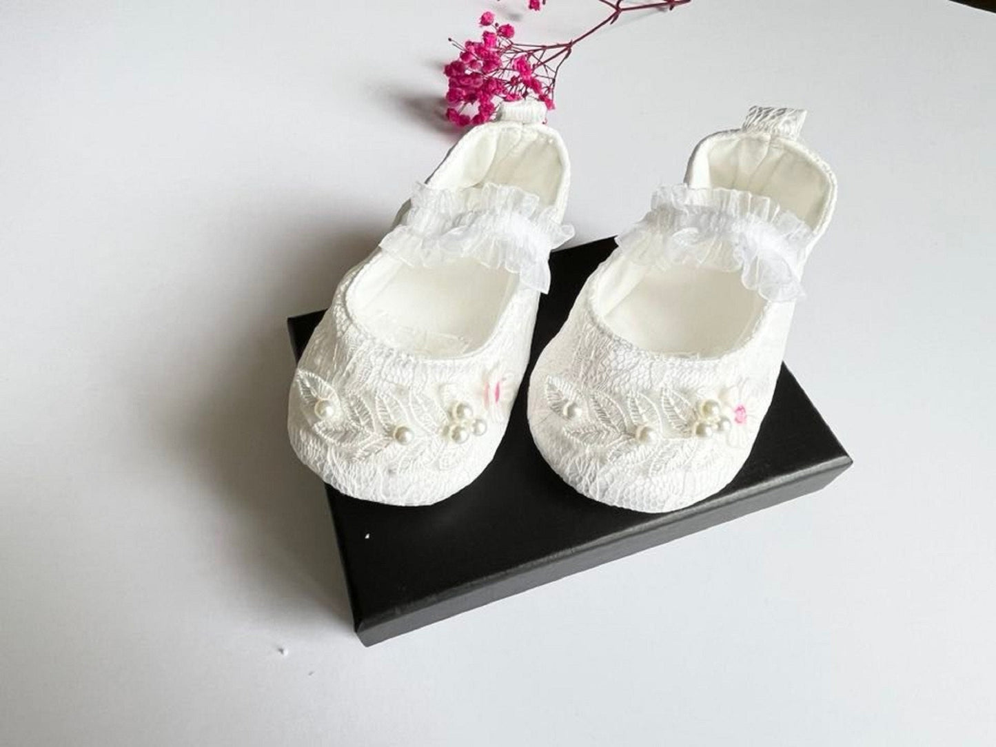 Pure White Baby Shoes, Christening Baby Lace Shoes BS023