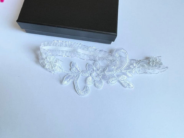 Wedding Garter, Pure White Bridal Garter, Lace Garter, Bridal Accessories, Toss Garter, CR001