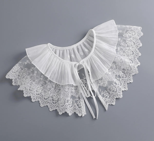 Off White, Black / Fake Lace Collar    B13(K-small)