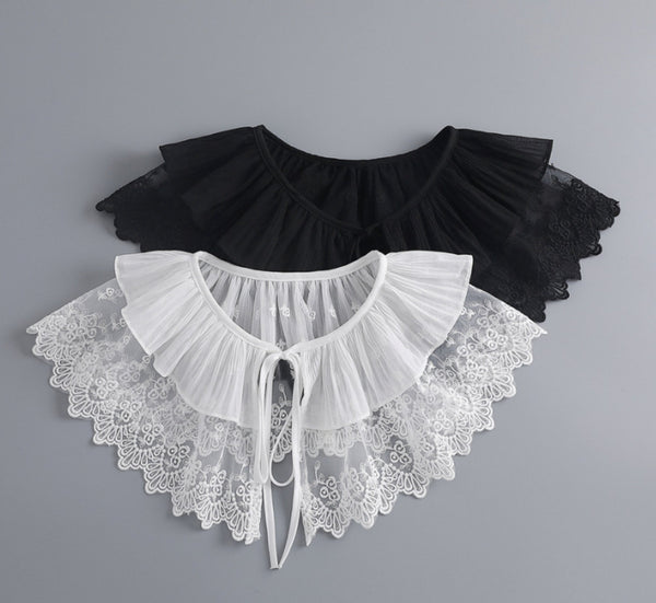 Off White, Black / Fake Lace Collar    B13(K-small)