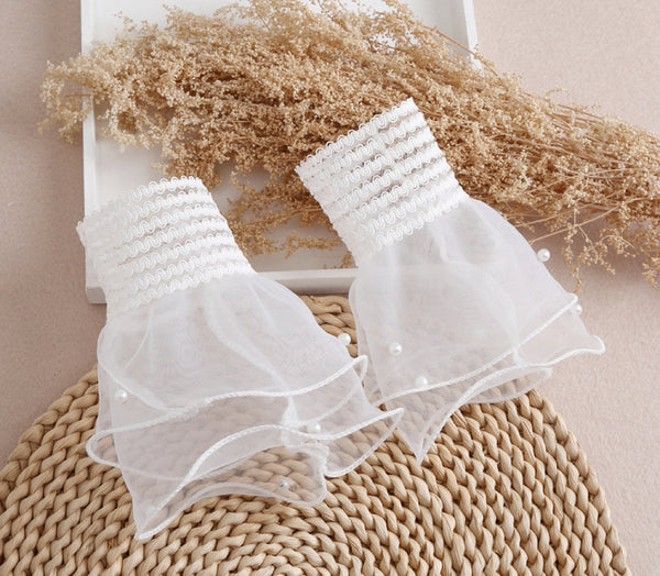 2 pcs / Off White Fake Lace Sleeve Cuffs, False Wrist Cuffs, Removable Wrist Cuffs SC039(K)