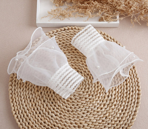 2 pcs / Off White Fake Lace Sleeve Cuffs, False Wrist Cuffs, Removable Wrist Cuffs SC039(K)