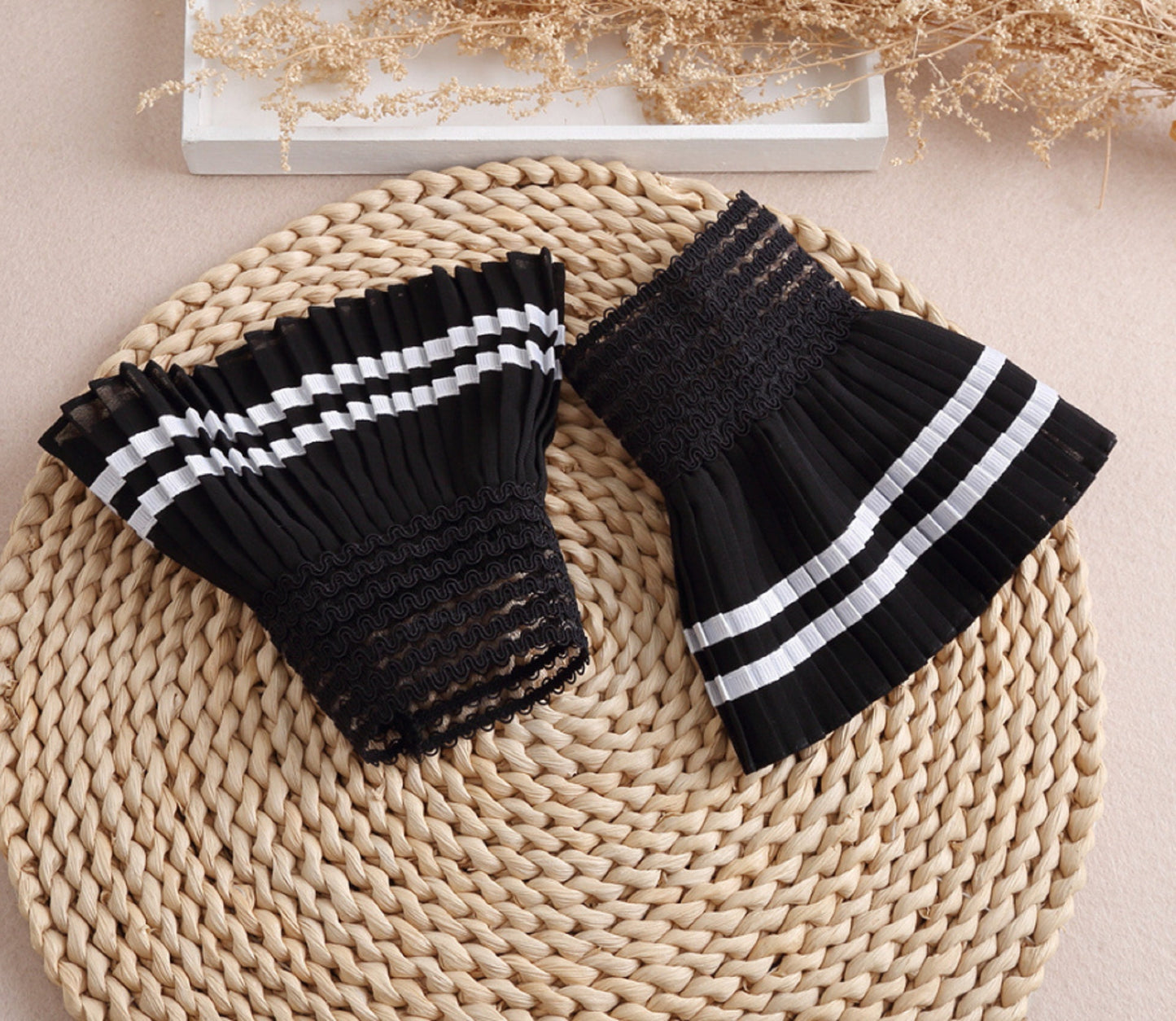 Pure White, Black/ Fake Lace Wrist Cuffs, Fake Sleeve Cuffs, False Wrist Cuffs, Removable Wrist Cuffs   SC032(K)