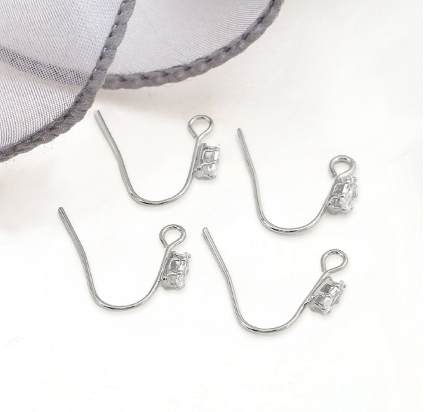 (EK112) 10 pcs / Gold Plated Crystal Hoop Earrings