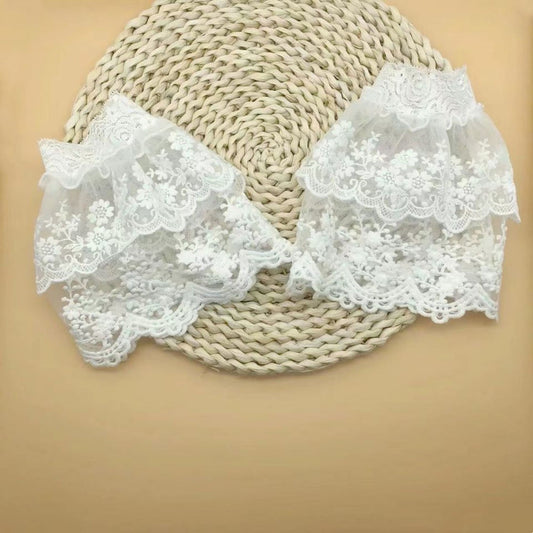 2 pcs / Off White Fake Lace Sleeve Cuffs, False Wrist Cuffs, Removable Wrist Cuffs  SC045(W)