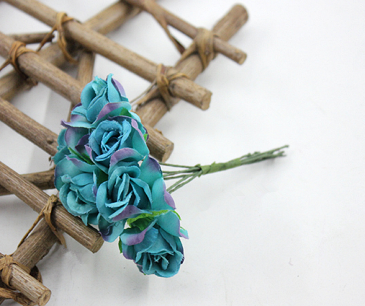 30 stems / 2.5cm / Mixed Lot Mini Artificial Flowers  SF002