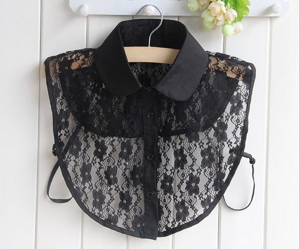 Off White, Black / Fake Lace Collar   B1(E)