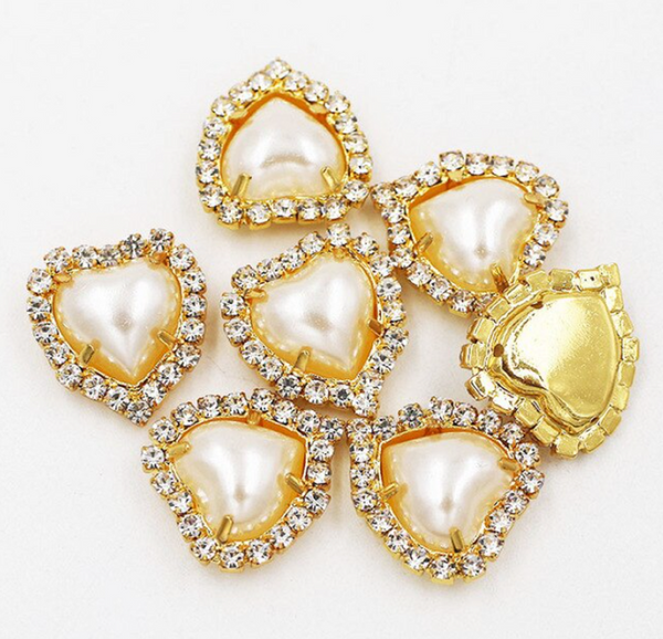 10 Pcs / 12mm / Gold Base Sew On Rhinestone Heart C17G