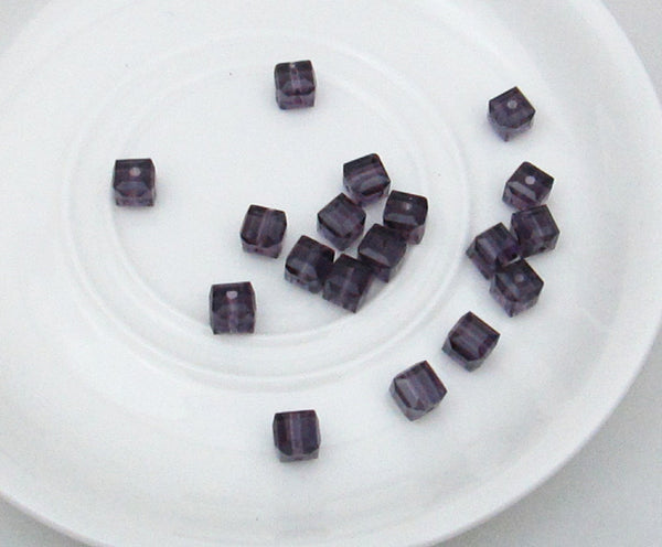 20 pcs / Square Cube Glass Beads   P01