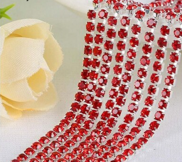 3 Meters / 4mm / Rhinestone Diamante Chain, DIY Crystal Trim C23